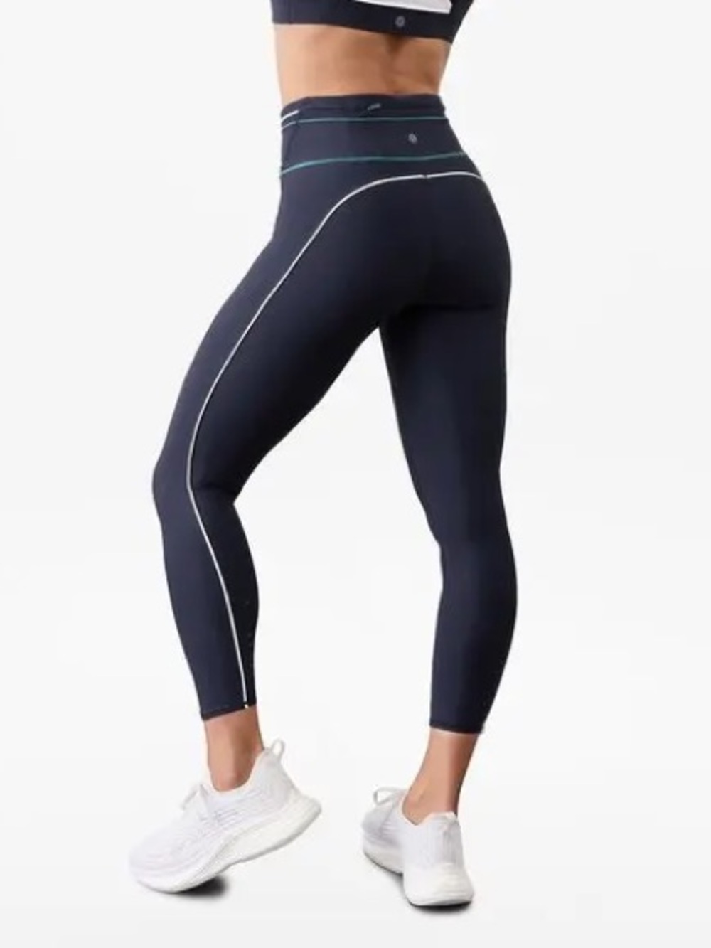 ATHLETA 
Interval Stash High Rise 7/8 Legging NWT Size XS